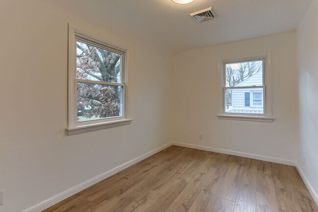 Building Photo - 51 Wharton Ave