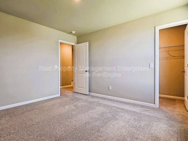 Building Photo - 1616 Amaranth Ln