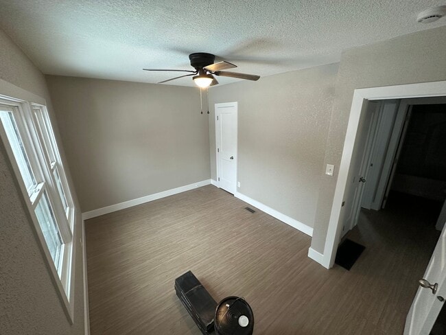 Building Photo - Completely updated 4 Bedroom, 1 Bathroom Home