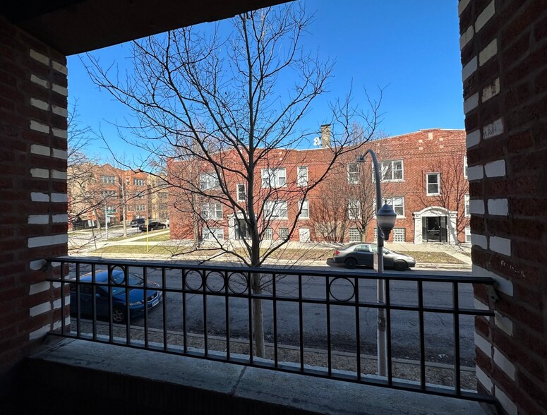 Porch View - 3917 W Altgeld St
