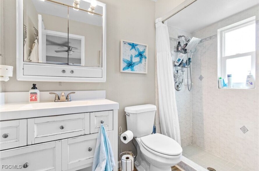 Building Photo - 17404 Dumont Dr