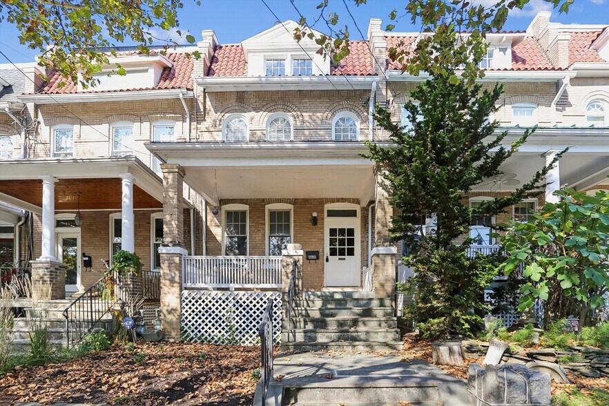 Building Photo - 4618 15th St NW