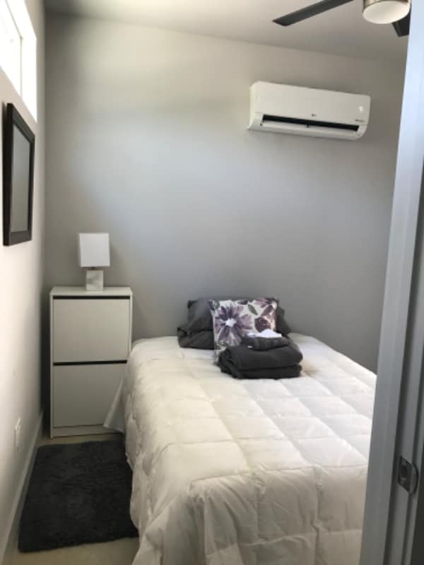 Building Photo - 1251 Canyon Shores