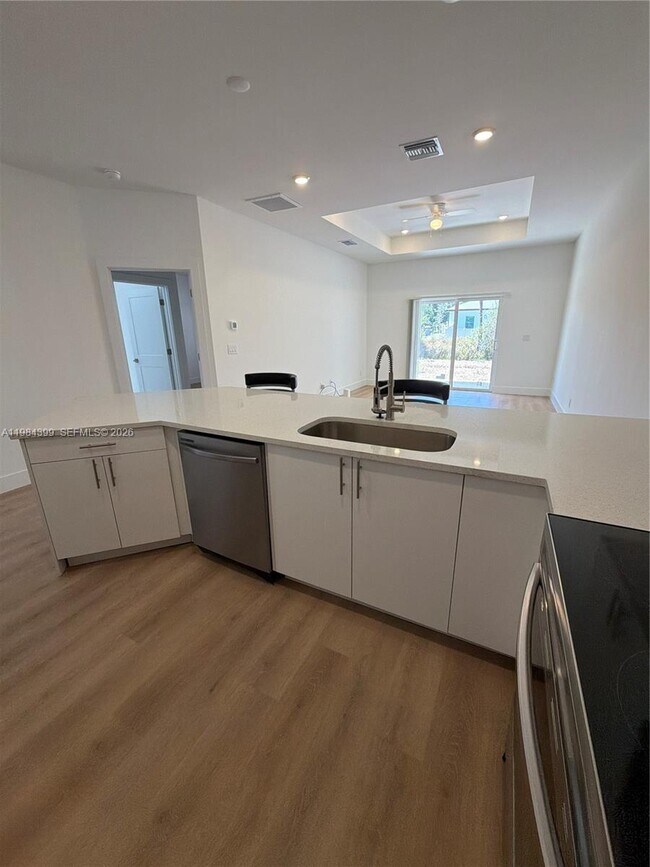 Building Photo - 4717 28th St SW