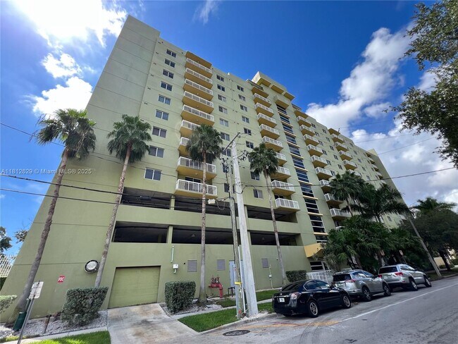Building Photo - 816 NW 11th St