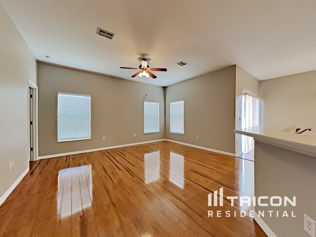 Building Photo - 15213 Durango Cir