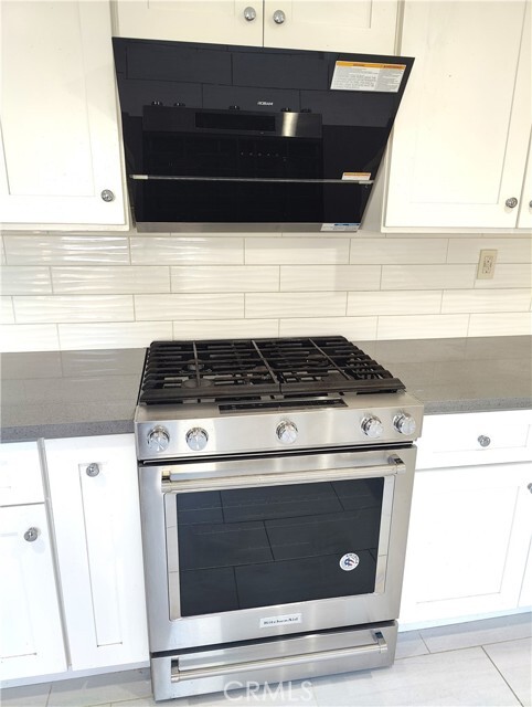 Building Photo - 6953 Saddleback Pl