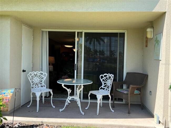 Building Photo - 6100 Bahia Del Mar Cir