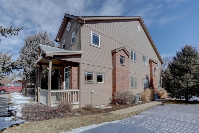 Building Photo - Longmont 3-bedroom townhome for rent