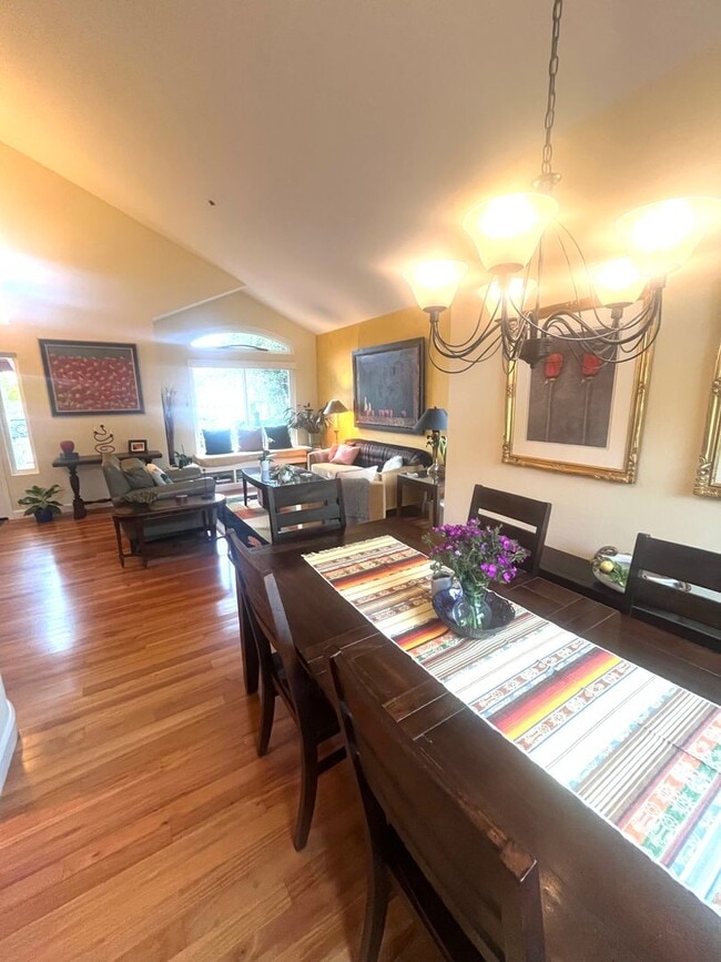 Building Photo - 3 Bedroom 2.5 Bath Arbors Home