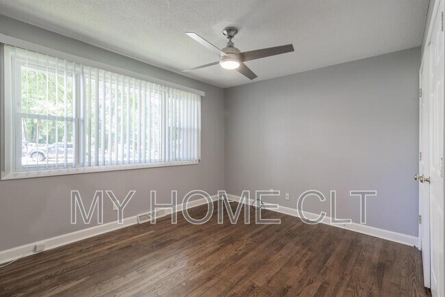 Building Photo - 3331 Erskine Dr