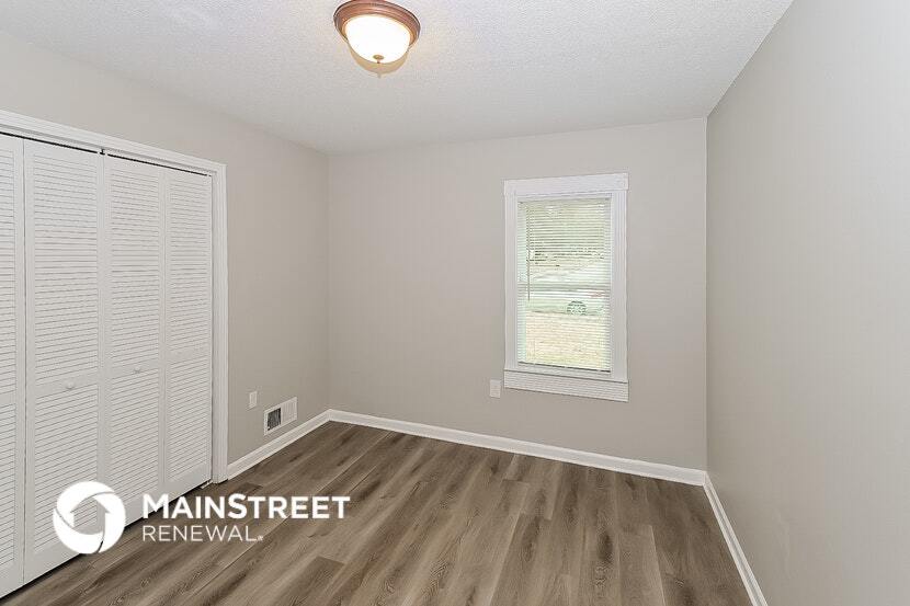 Building Photo - 3087 Newmarket Dr