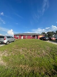 Building Photo - 2405 Mansfield Ave S