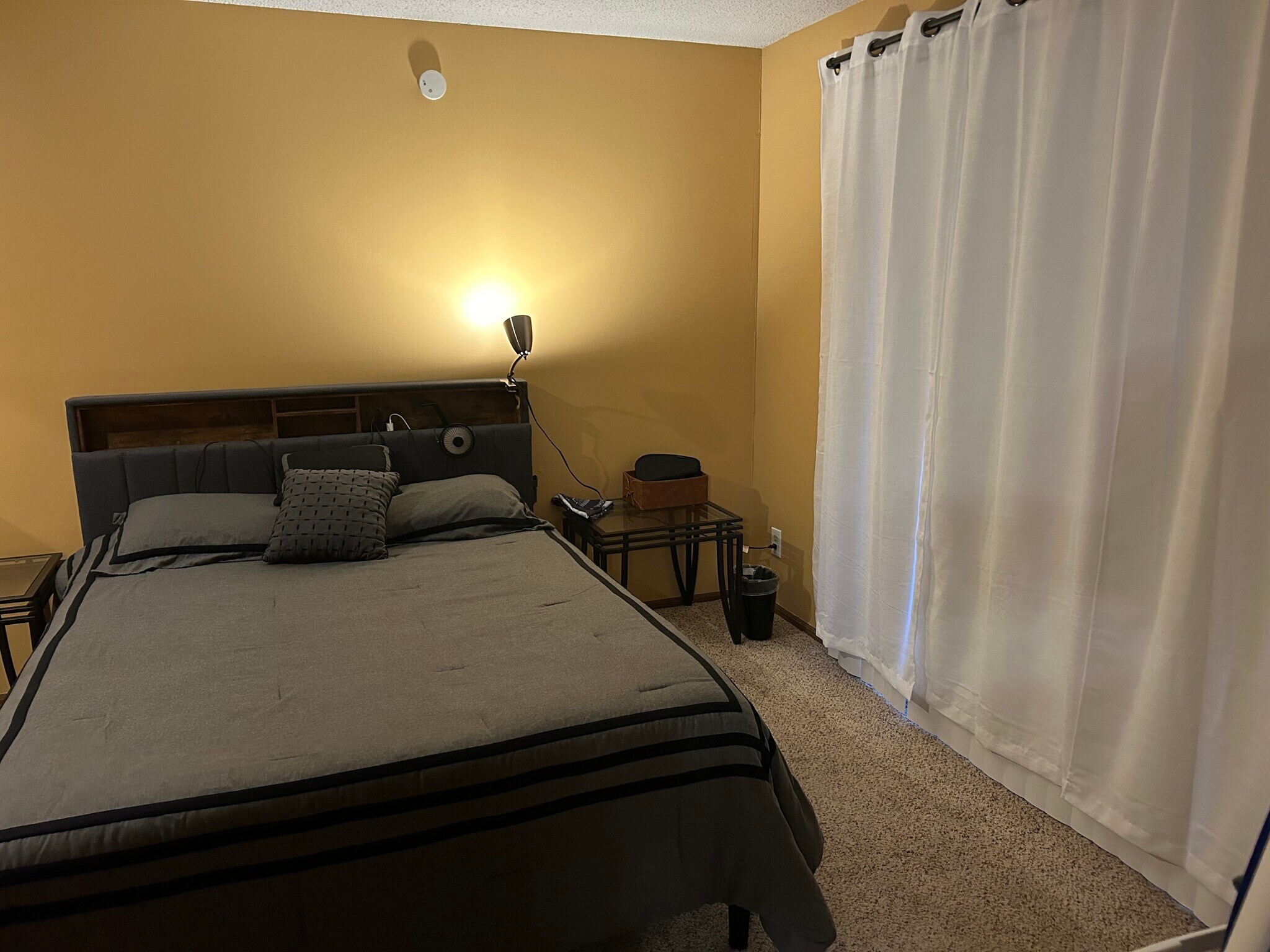 Building Photo - 8153 Holmes Rd