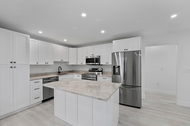 Building Photo - 1279 Beach Rd