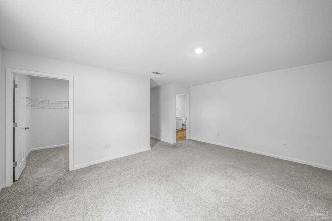 Building Photo - 8739 Schooner Ln