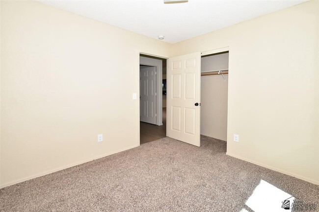 Building Photo - 3886 S Brianna Dr