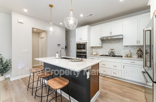Building Photo - 514 Myrick Aly