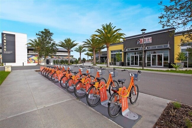 Building Photo - Luxurious 3/3.5 Spacious Townhome with a B...