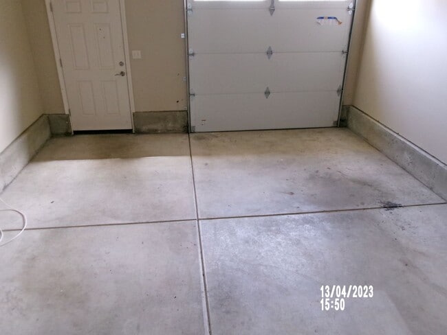 Building Photo - Edgewater Village--1050 Front Ave NE.