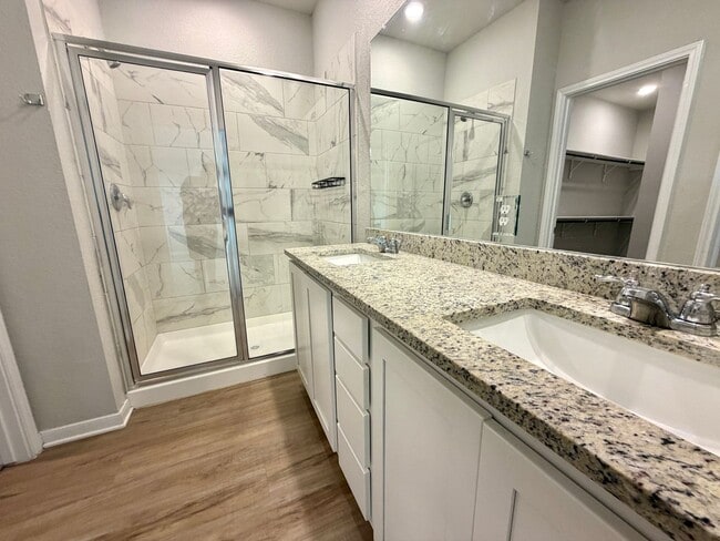 Building Photo - Amanda Park Duplex 3/2 off Potranco