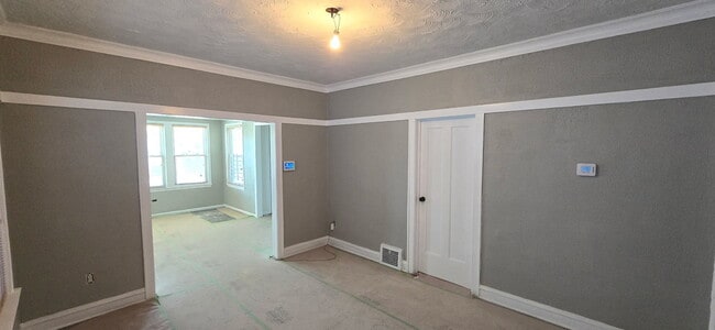 Building Photo - 7131 S Wood St