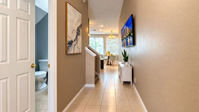 Building Photo - 3087 Seaview Castle Dr