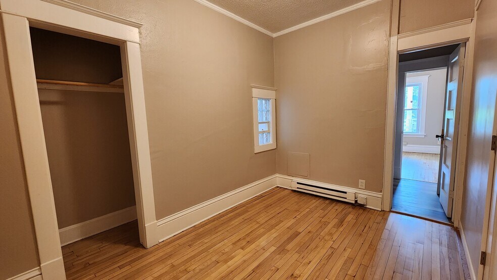 Small bedroom/office - 1422 26th Ave N