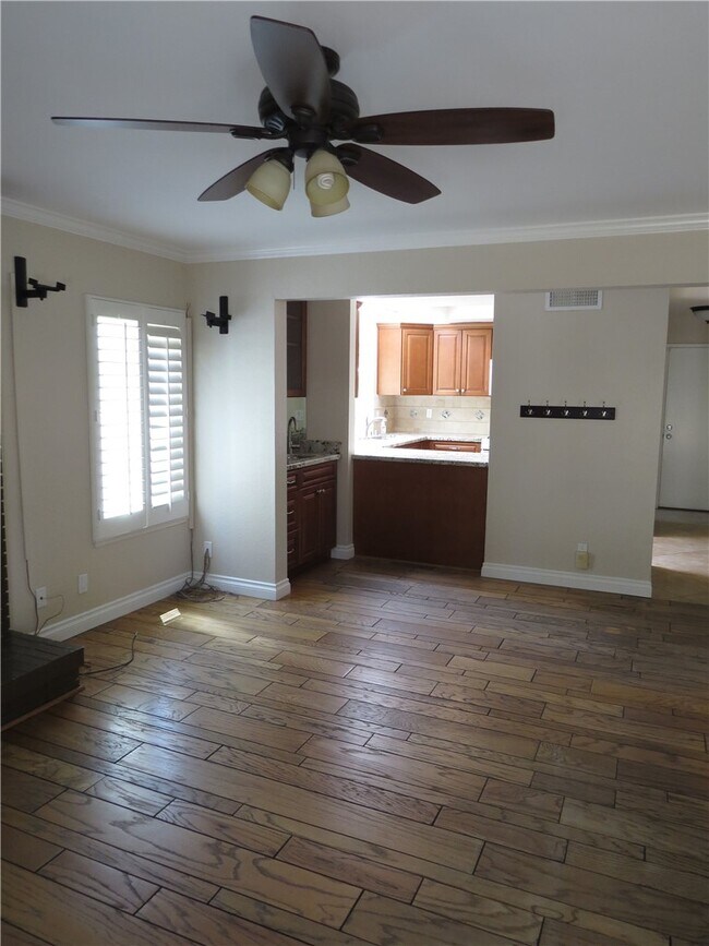 Building Photo - 27165 Pinario