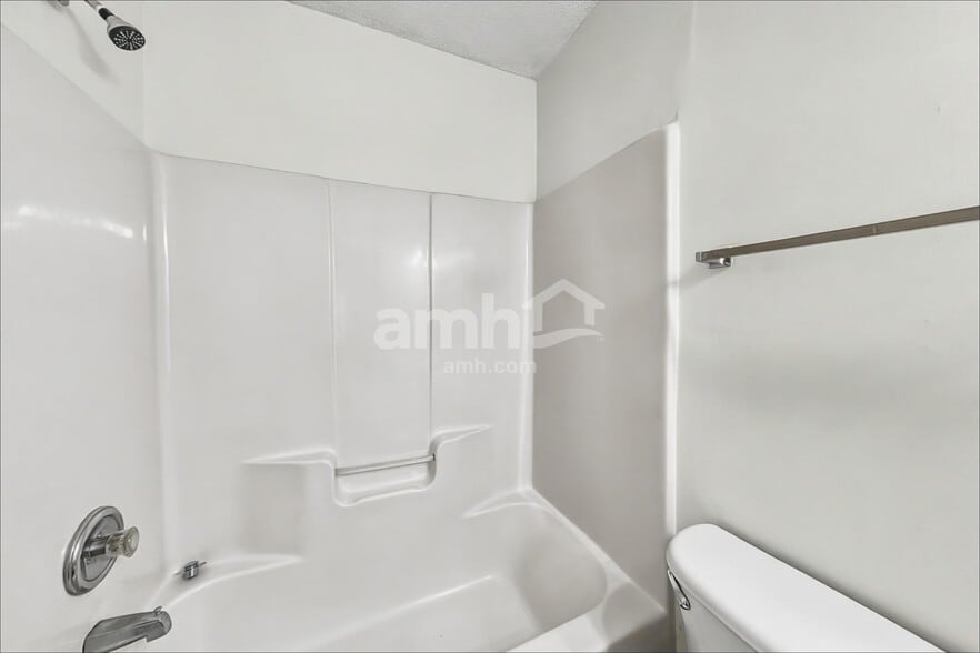 Building Photo - 4027 Windstream Ct