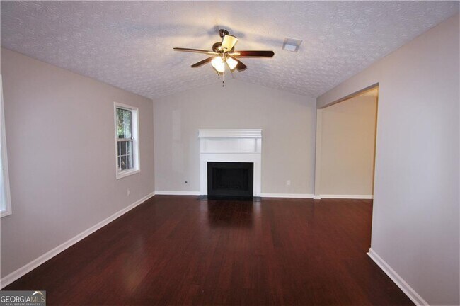 Building Photo - 2257 Turtle Club Dr NE