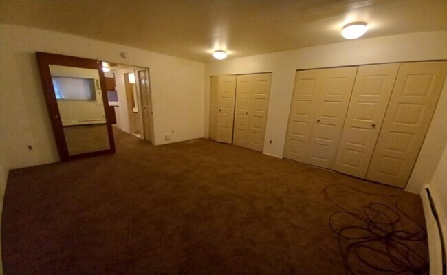Building Photo - 4535 Cadieux Rd