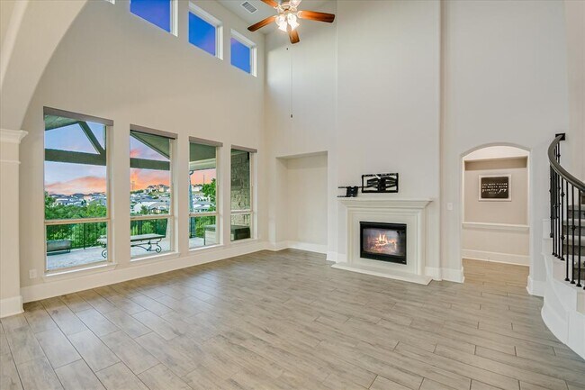 Building Photo - 305 Coniglio Cv