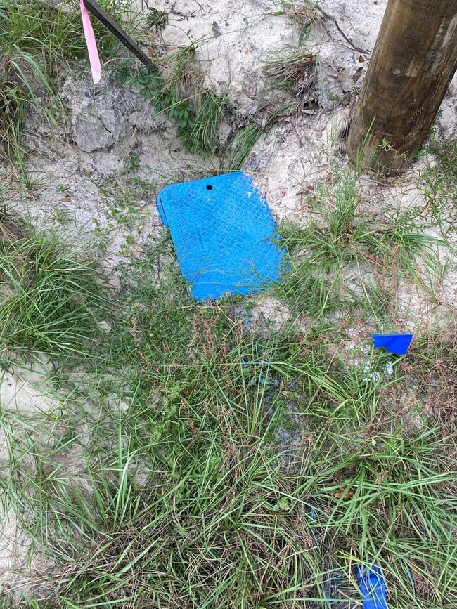 Building Photo - Custom Home - Desirable SW Ocala neighborhood 3/2/2 ** Wont Last**