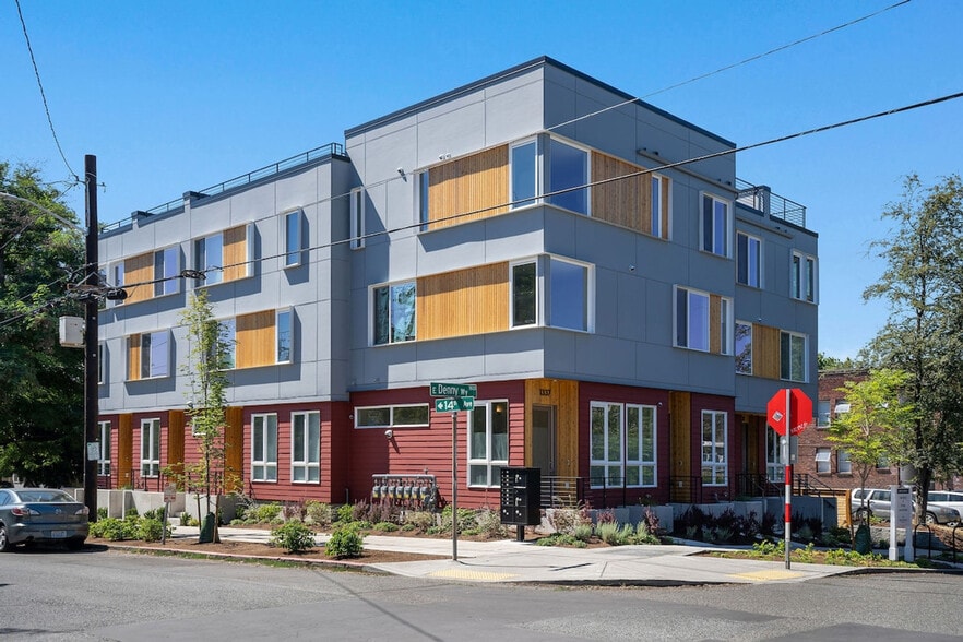 Building Photo - 1835 14th Ave