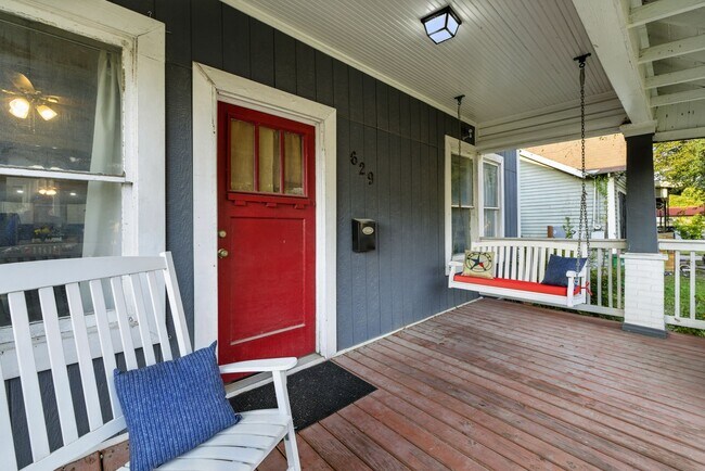 Building Photo - 629 Delmar St