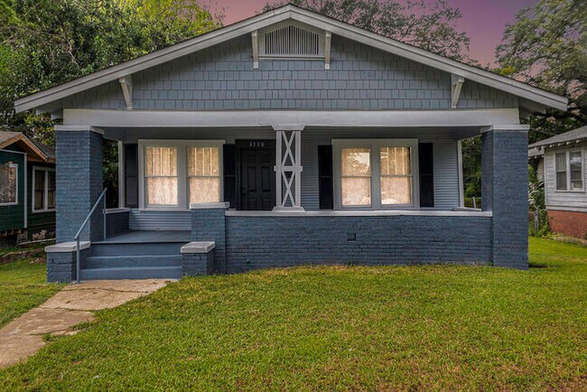 Primary Photo - 4308 Terrace S