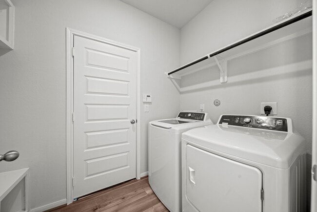 Building Photo - 8340 Bristlecone Pne Wy