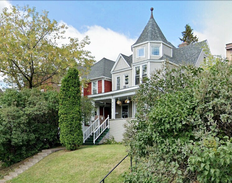 Primary Photo - 909 E 5th St