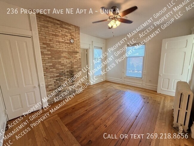 Building Photo - 236 Prospect Ave NE