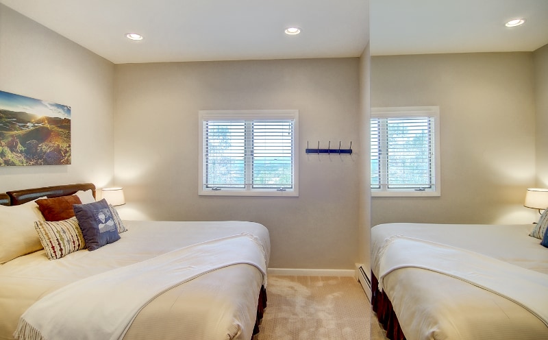 Building Photo - 31095 US-40