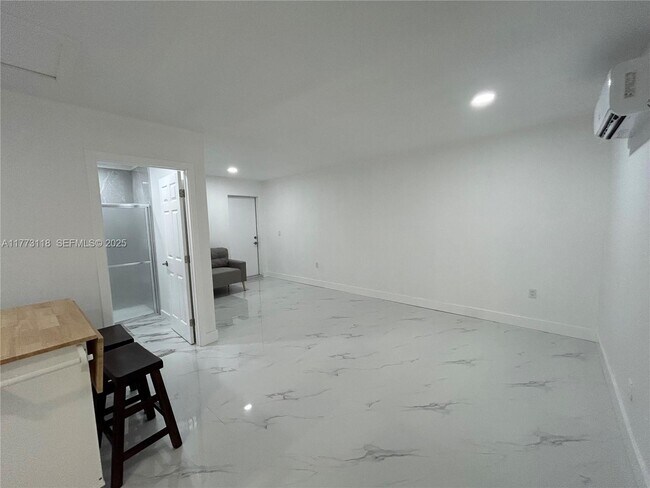 Building Photo - 670X SW 28th Ter