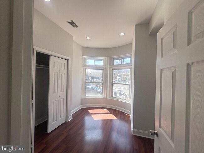 Building Photo - 543 Florida Ave NW