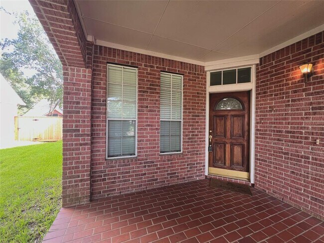 Building Photo - 22511 Parkvine Ln