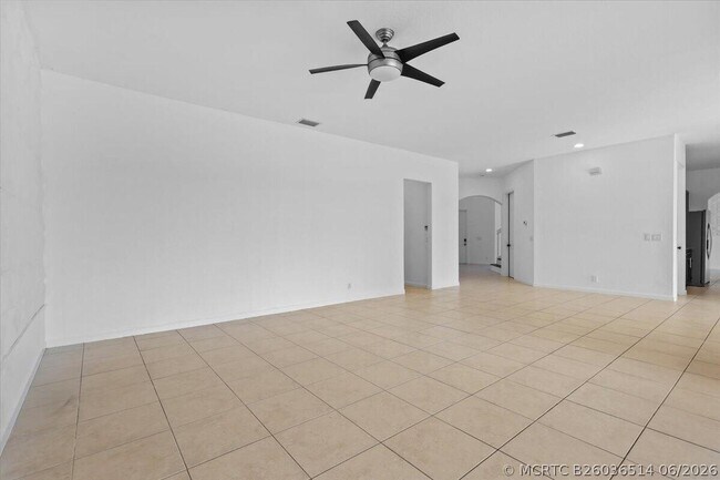 Building Photo - 1831 Waldorf Dr