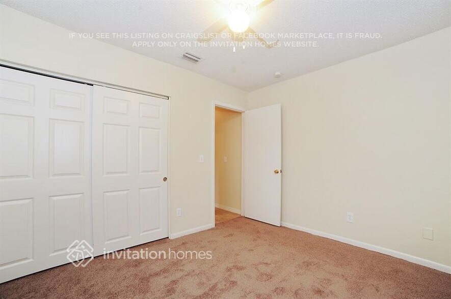 Building Photo - 608 Valley Hill Dr