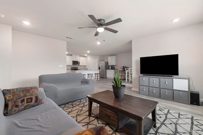 Building Photo - 4358 Redbay Ct