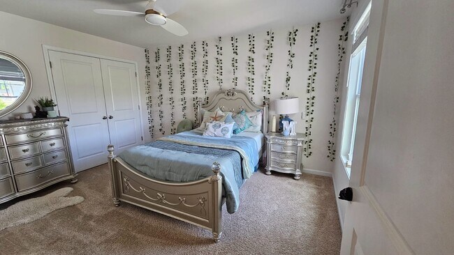 Building Photo - 1657 Pendula Ln