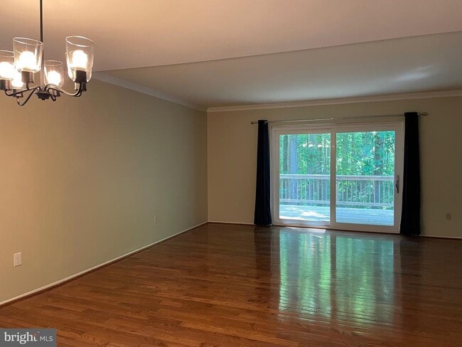 Building Photo - 11859 New Country Ln