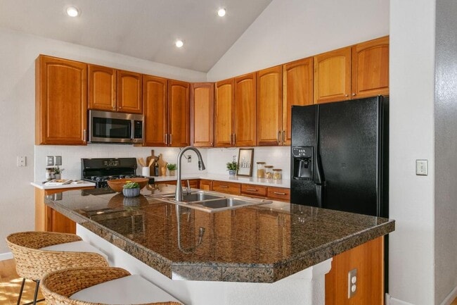 Building Photo - 8100 Lighthouse Ln